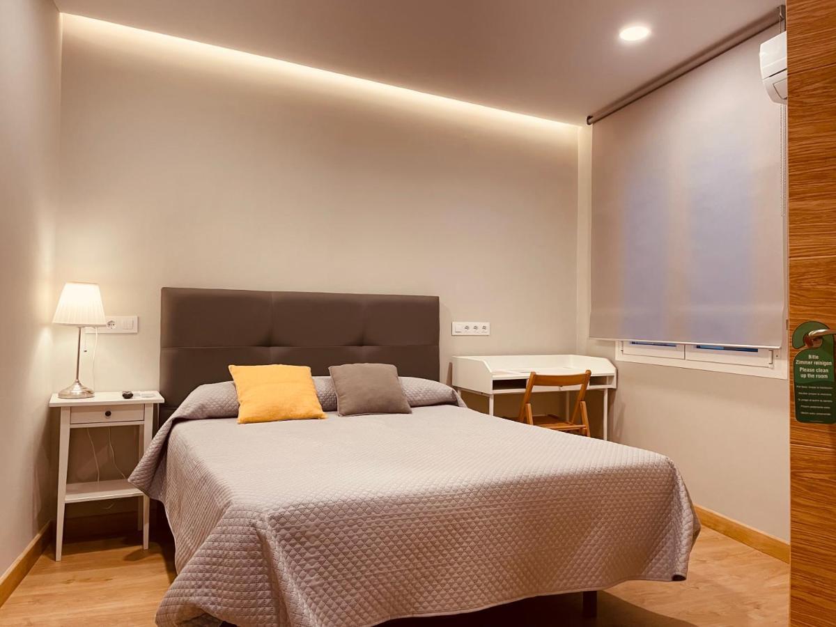 Hostal Patria Madrid Dış mekan fotoğraf