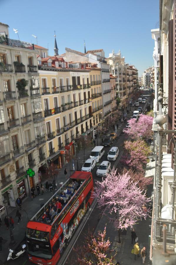 Hostal Patria Madrid Dış mekan fotoğraf